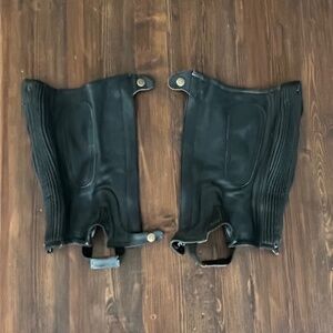 Perri's Professional Black Leather Half Chap. Size CM